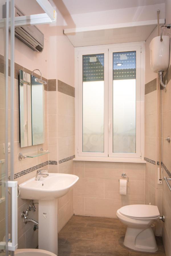 Vercelli Guest House Near San Giovanni Roma Dış mekan fotoğraf