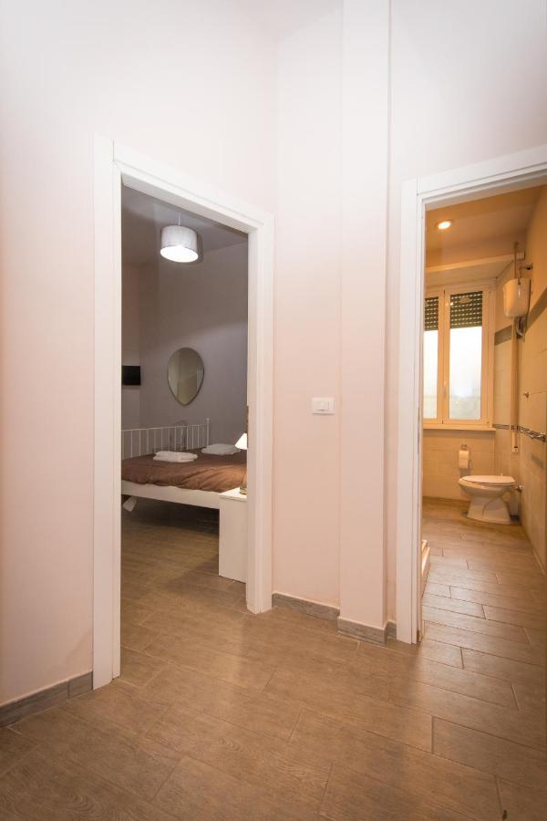 Vercelli Guest House Near San Giovanni Roma Dış mekan fotoğraf