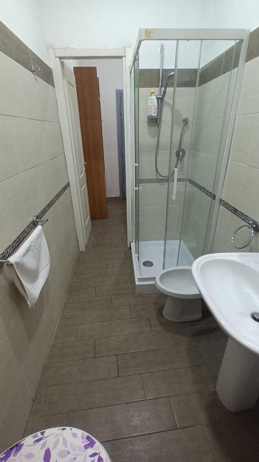 Vercelli Guest House Near San Giovanni Roma Dış mekan fotoğraf